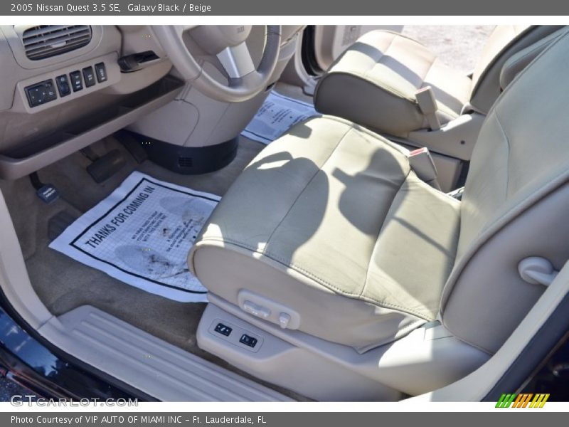 Galaxy Black / Beige 2005 Nissan Quest 3.5 SE