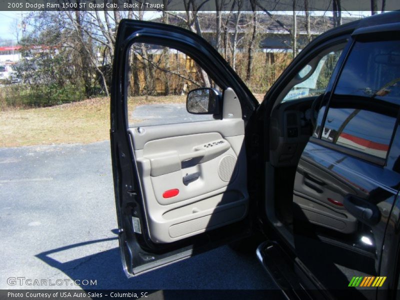 Black / Taupe 2005 Dodge Ram 1500 ST Quad Cab