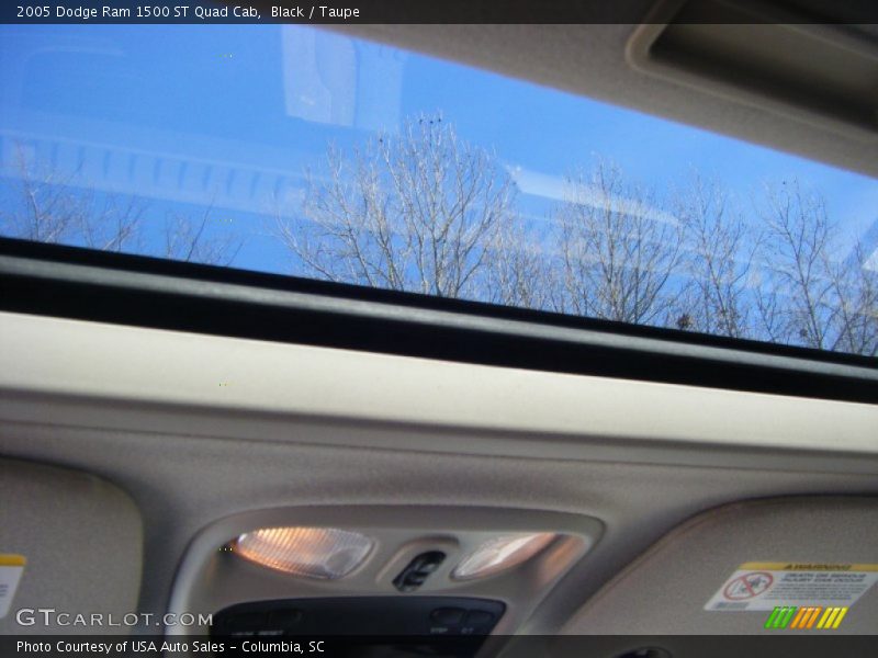 Black / Taupe 2005 Dodge Ram 1500 ST Quad Cab