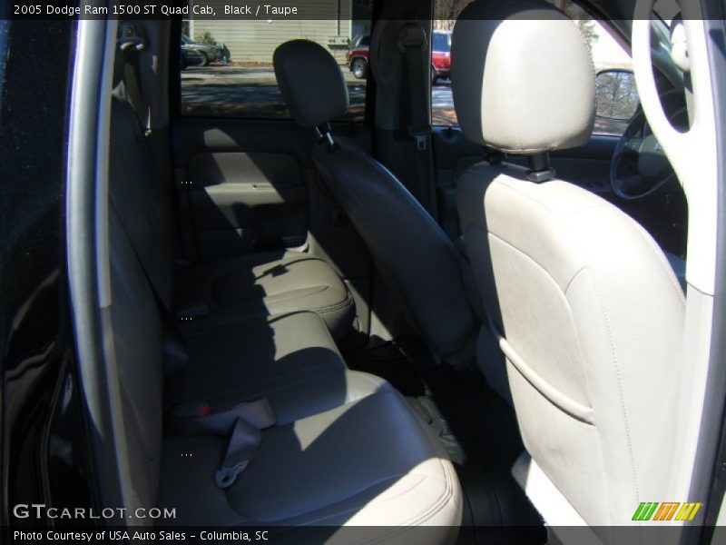 Black / Taupe 2005 Dodge Ram 1500 ST Quad Cab