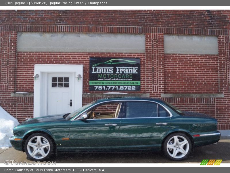Jaguar Racing Green / Champagne 2005 Jaguar XJ Super V8