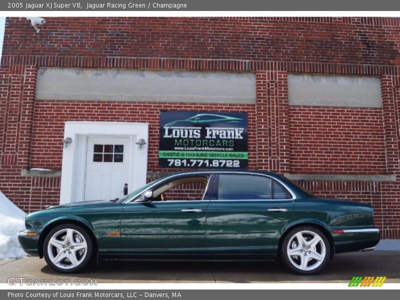 Jaguar Racing Green / Champagne 2005 Jaguar XJ Super V8