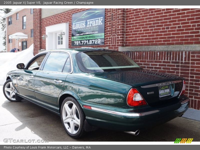 Jaguar Racing Green / Champagne 2005 Jaguar XJ Super V8