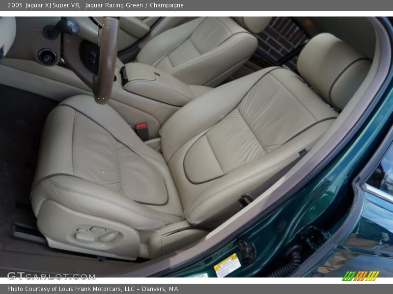 Jaguar Racing Green / Champagne 2005 Jaguar XJ Super V8