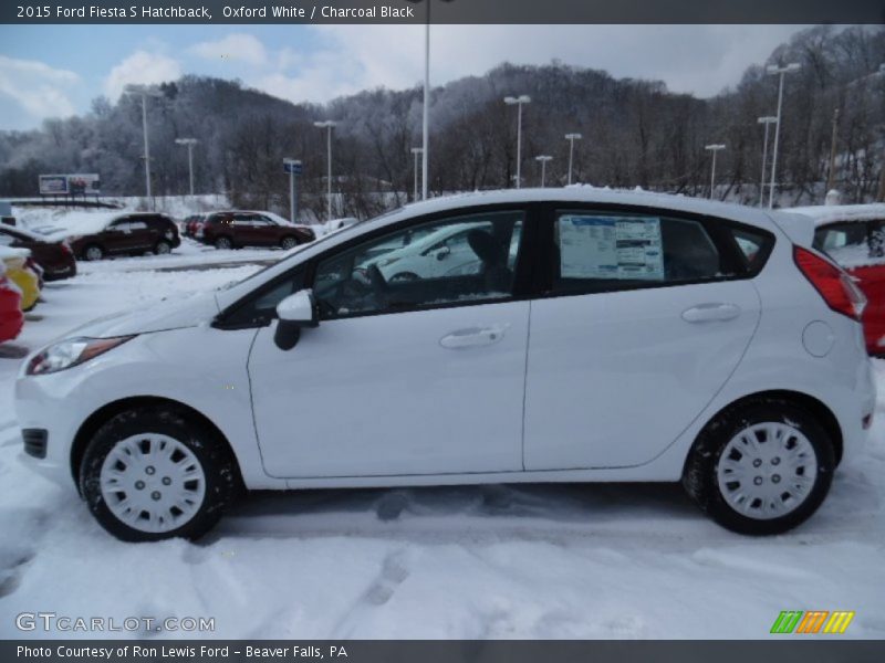 Oxford White / Charcoal Black 2015 Ford Fiesta S Hatchback
