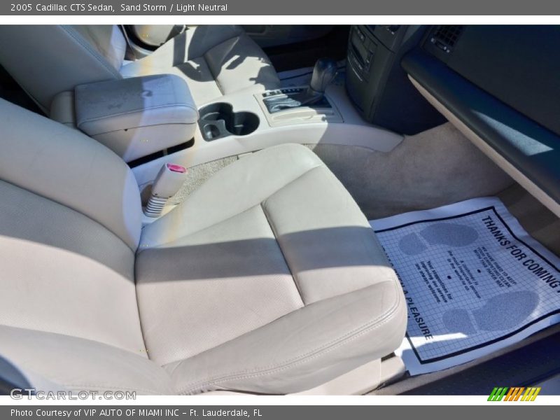 Sand Storm / Light Neutral 2005 Cadillac CTS Sedan