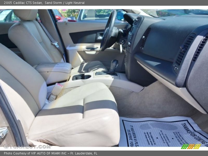 Sand Storm / Light Neutral 2005 Cadillac CTS Sedan