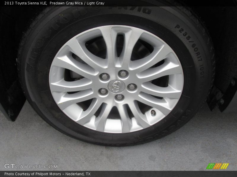Predawn Gray Mica / Light Gray 2013 Toyota Sienna XLE