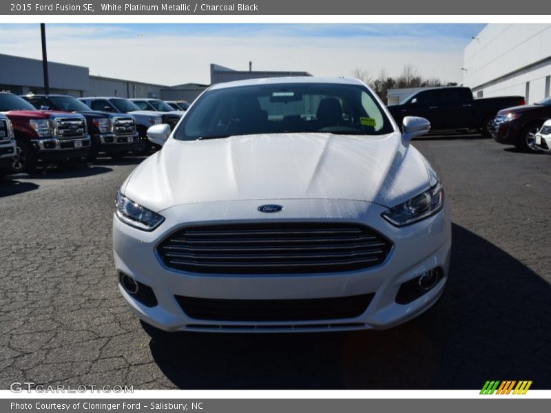 White Platinum Metallic / Charcoal Black 2015 Ford Fusion SE