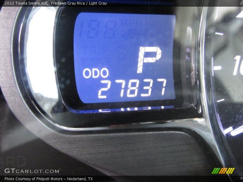Predawn Gray Mica / Light Gray 2013 Toyota Sienna XLE