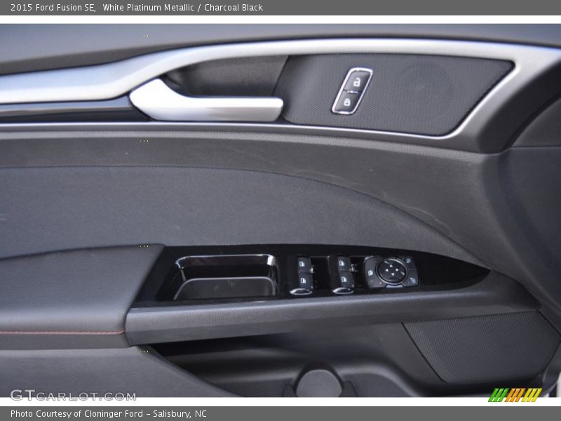 White Platinum Metallic / Charcoal Black 2015 Ford Fusion SE