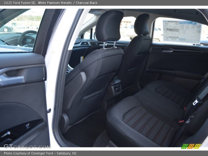 White Platinum Metallic / Charcoal Black 2015 Ford Fusion SE