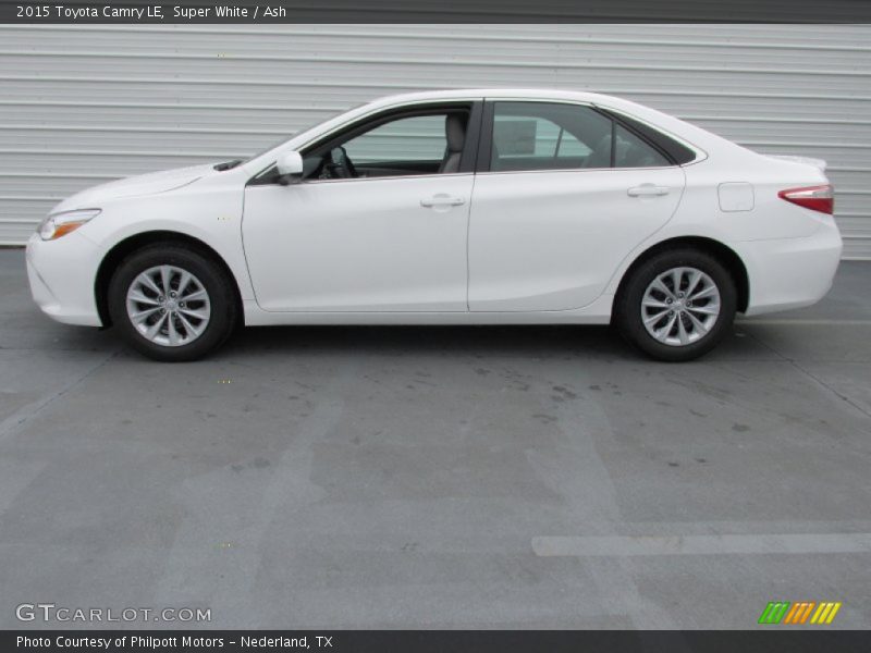 Super White / Ash 2015 Toyota Camry LE