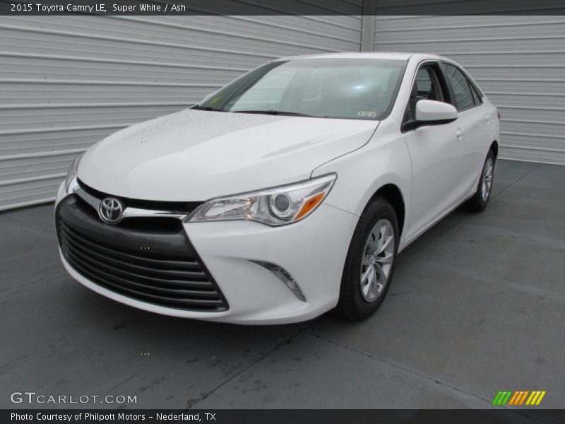 Super White / Ash 2015 Toyota Camry LE
