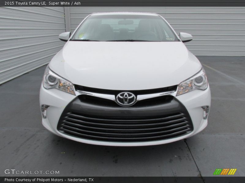 Super White / Ash 2015 Toyota Camry LE