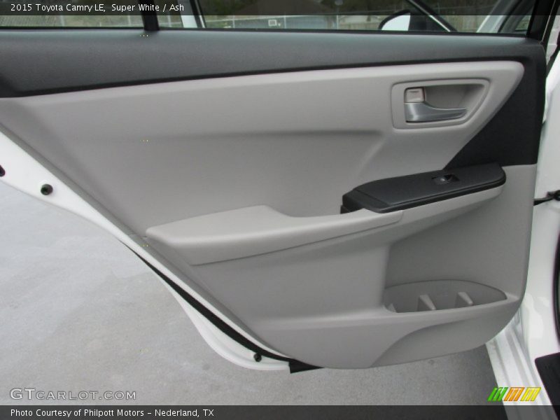 Super White / Ash 2015 Toyota Camry LE