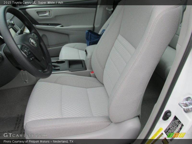 Super White / Ash 2015 Toyota Camry LE