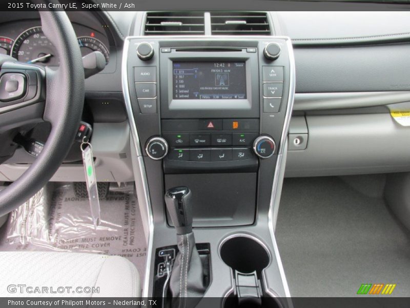 Super White / Ash 2015 Toyota Camry LE