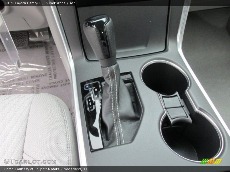Super White / Ash 2015 Toyota Camry LE