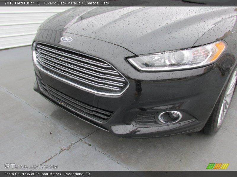 Tuxedo Black Metallic / Charcoal Black 2015 Ford Fusion SE