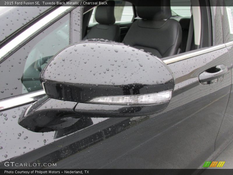 Tuxedo Black Metallic / Charcoal Black 2015 Ford Fusion SE