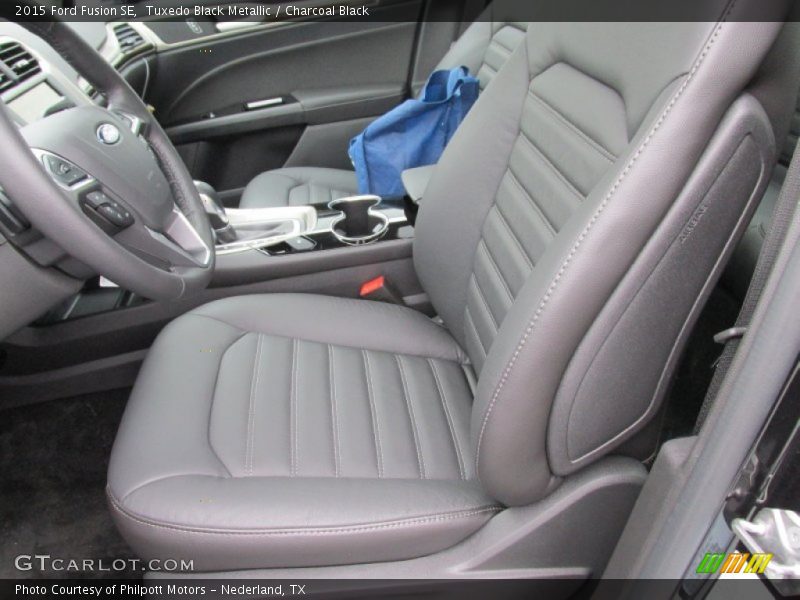 Tuxedo Black Metallic / Charcoal Black 2015 Ford Fusion SE