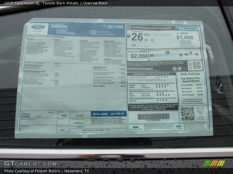 Tuxedo Black Metallic / Charcoal Black 2015 Ford Fusion SE