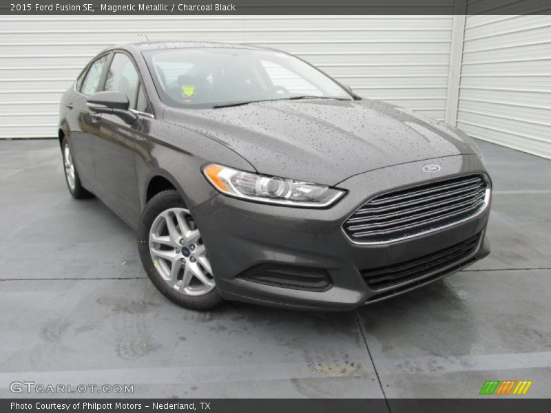 Magnetic Metallic / Charcoal Black 2015 Ford Fusion SE