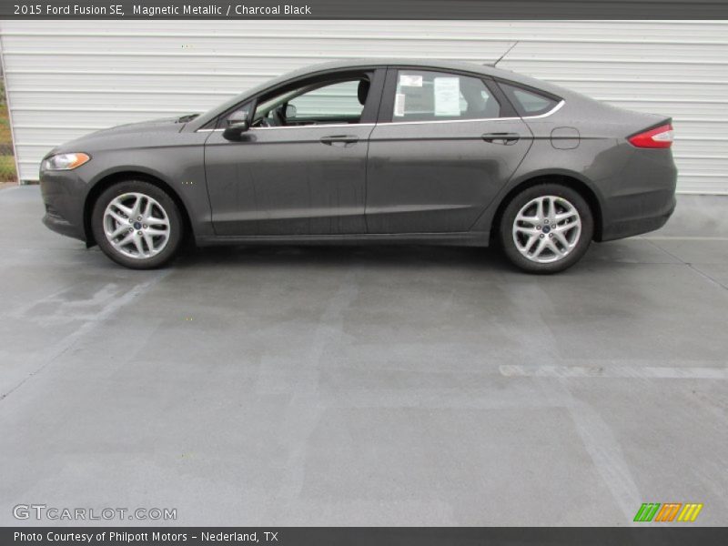 Magnetic Metallic / Charcoal Black 2015 Ford Fusion SE