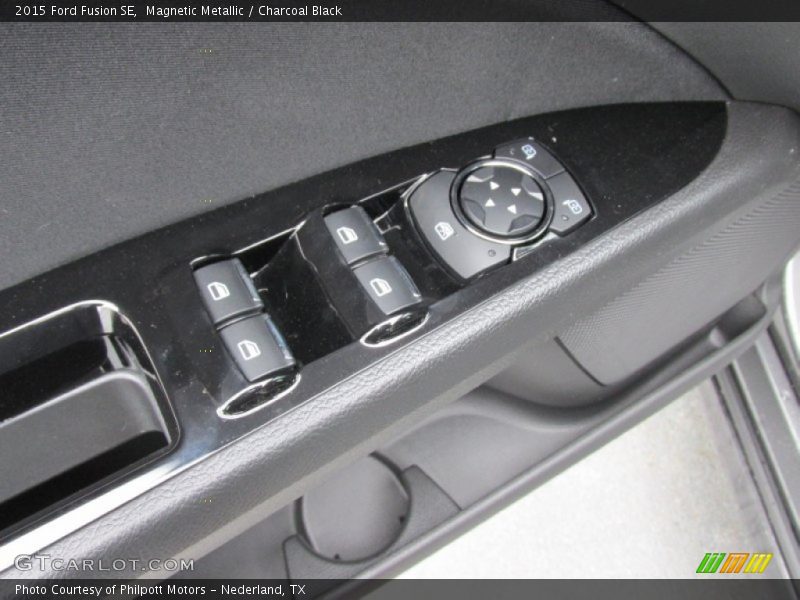 Magnetic Metallic / Charcoal Black 2015 Ford Fusion SE