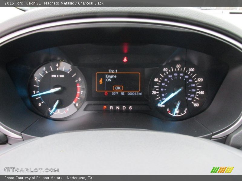 Magnetic Metallic / Charcoal Black 2015 Ford Fusion SE