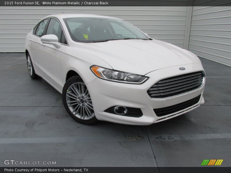 White Platinum Metallic / Charcoal Black 2015 Ford Fusion SE
