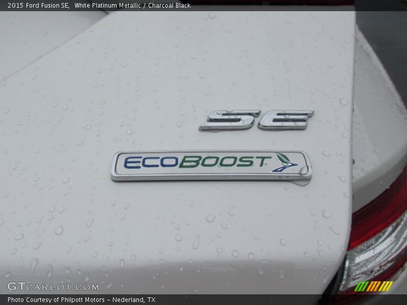 White Platinum Metallic / Charcoal Black 2015 Ford Fusion SE