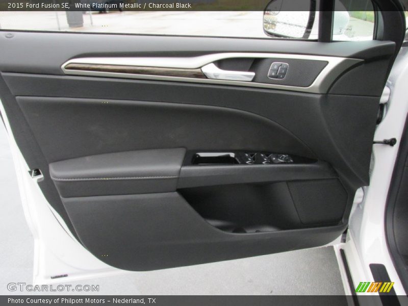 White Platinum Metallic / Charcoal Black 2015 Ford Fusion SE