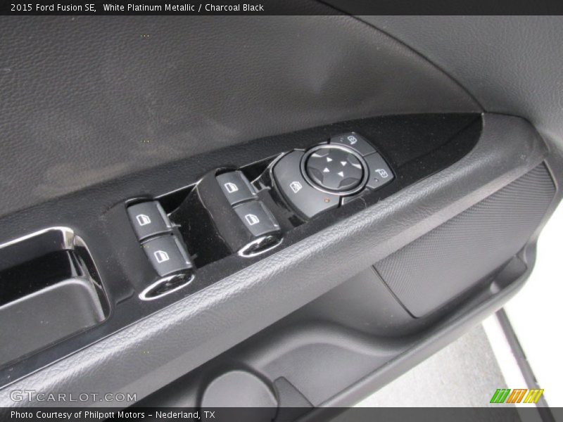 White Platinum Metallic / Charcoal Black 2015 Ford Fusion SE