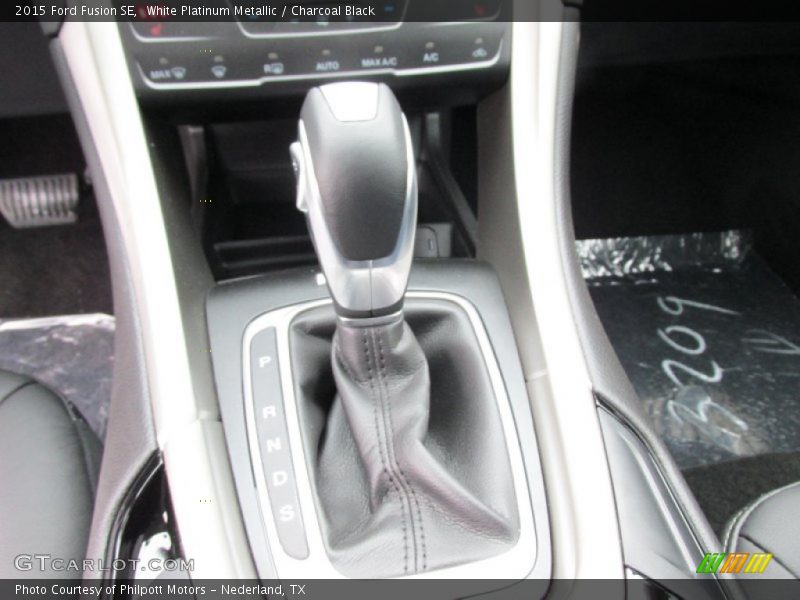 White Platinum Metallic / Charcoal Black 2015 Ford Fusion SE
