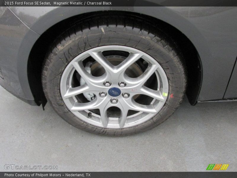  2015 Focus SE Sedan Wheel
