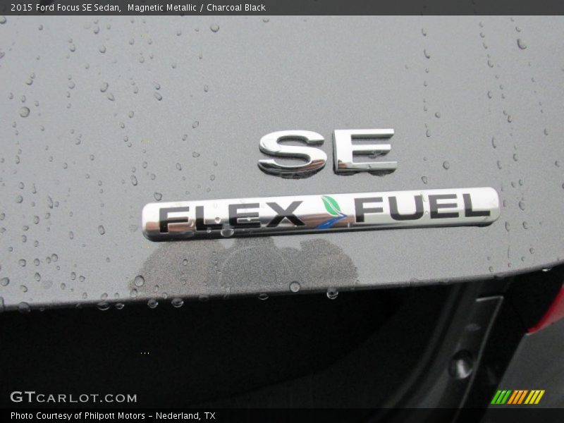  2015 Focus SE Sedan Logo