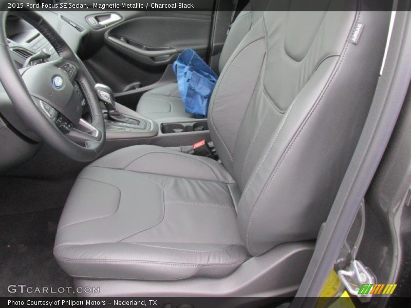 Front Seat of 2015 Focus SE Sedan