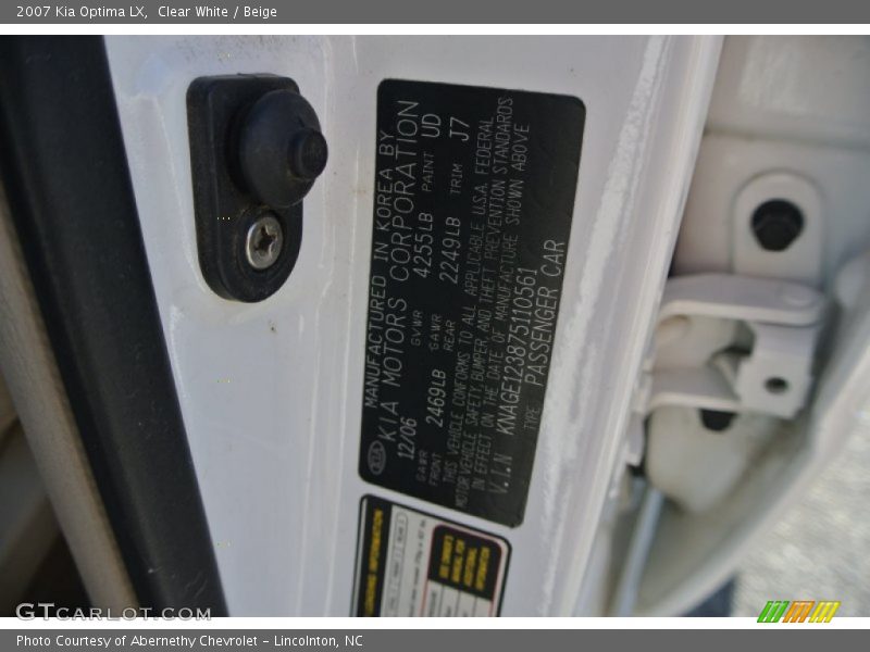 Clear White / Beige 2007 Kia Optima LX