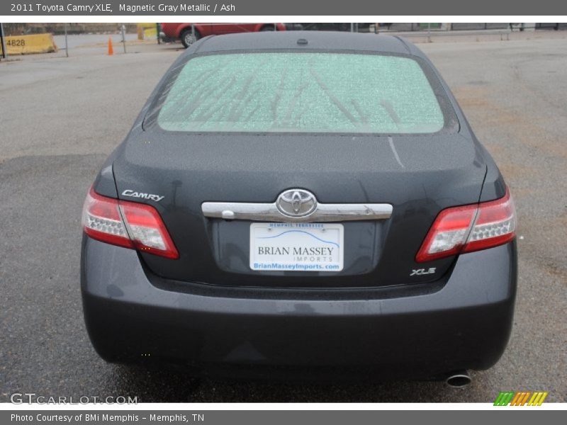 Magnetic Gray Metallic / Ash 2011 Toyota Camry XLE