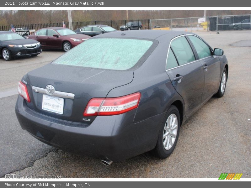 Magnetic Gray Metallic / Ash 2011 Toyota Camry XLE