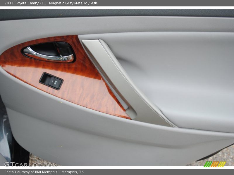 Magnetic Gray Metallic / Ash 2011 Toyota Camry XLE