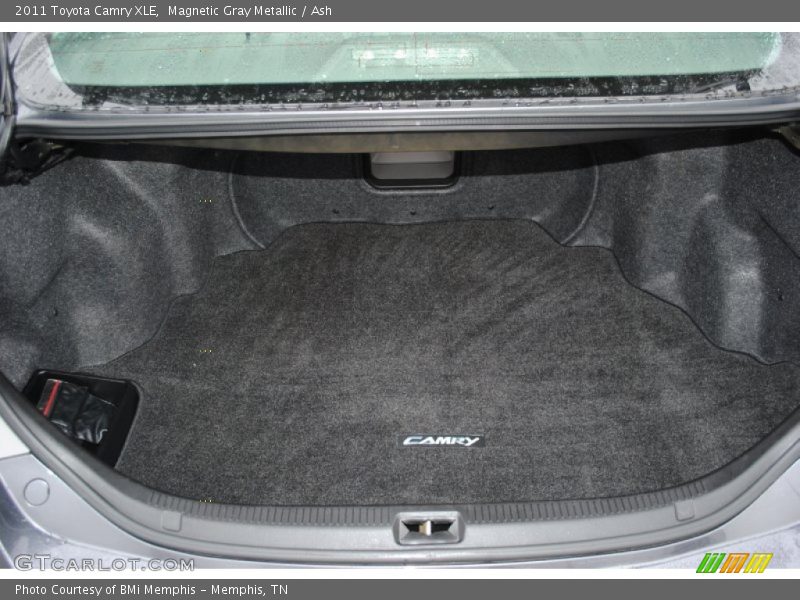 Magnetic Gray Metallic / Ash 2011 Toyota Camry XLE