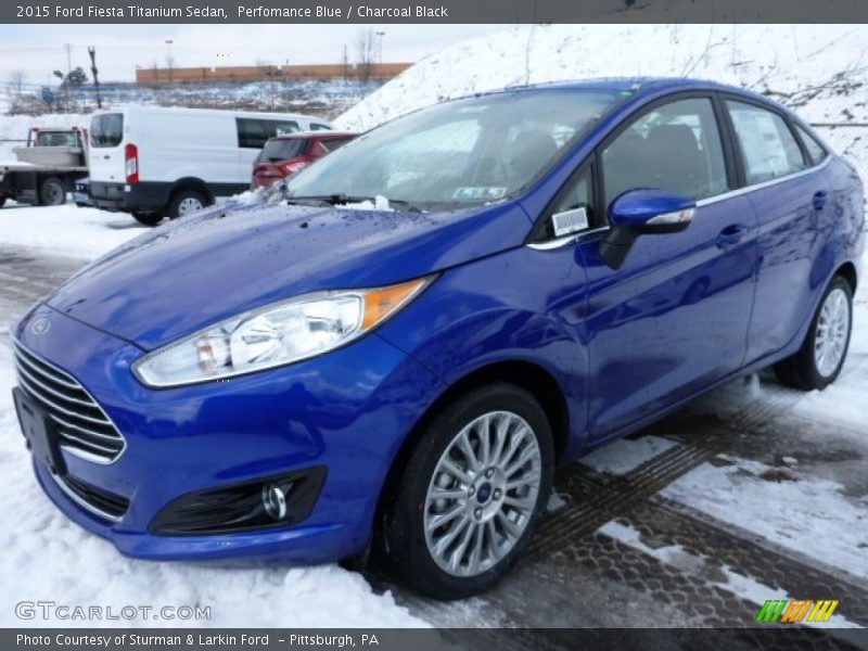 Front 3/4 View of 2015 Fiesta Titanium Sedan