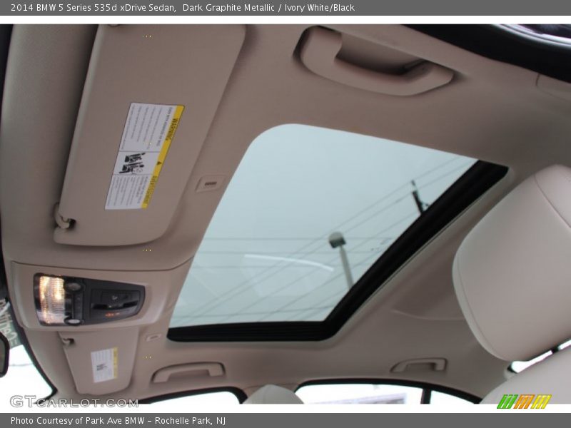 Sunroof of 2014 5 Series 535d xDrive Sedan