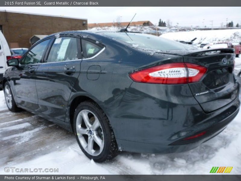 Guard Metallic / Charcoal Black 2015 Ford Fusion SE