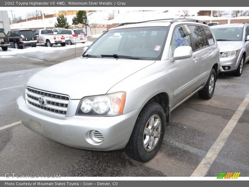 Front 3/4 View of 2002 Highlander V6 4WD