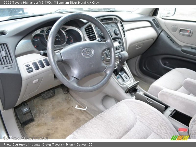  2002 Highlander V6 4WD Gray Interior