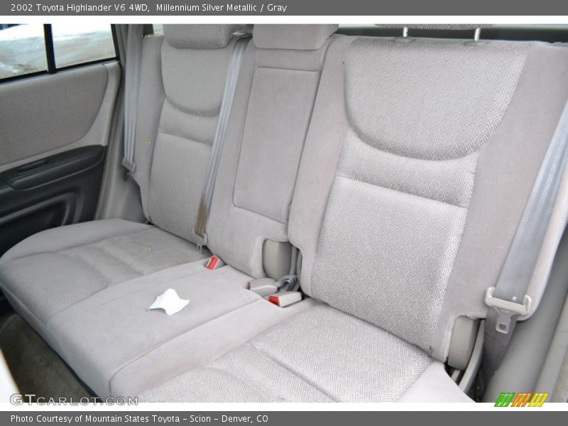 Millennium Silver Metallic / Gray 2002 Toyota Highlander V6 4WD
